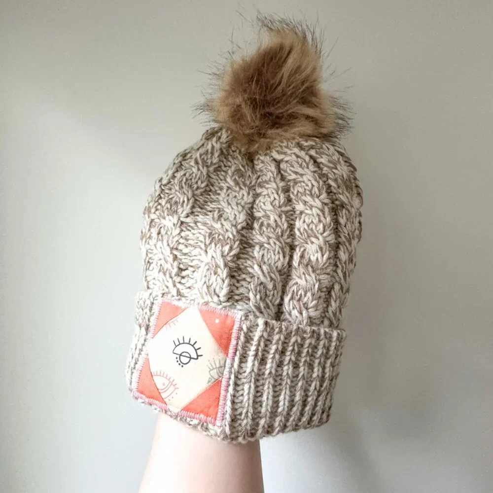 Chunky Oat Knit Toque with Custom Quilt Block & Sherpa Fleece Lining - Picture 7 of 9